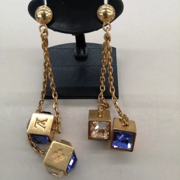 💝 Auth LOUIS VUITTON set of Gamble Necklace, Earrings, and Ring 💝 - Picture 6 of 10